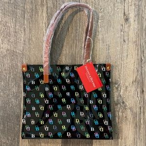 Dooney & Bourke Medium Shopper Tote Bag NWT